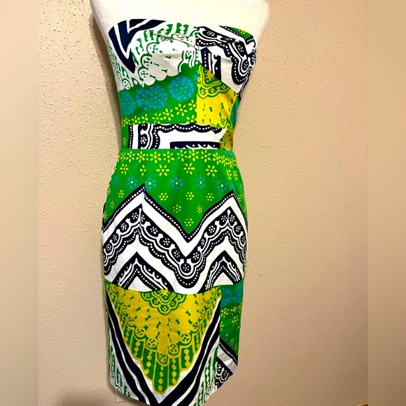 Sz 4 Trina Turk Green & Blue Strapless Sheath Mini Dress Mixed Pattern - Picture 4 of 17